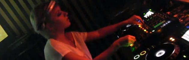 Djane Laora @ BKI Hamburg 16.02.2013 (Part 1)
